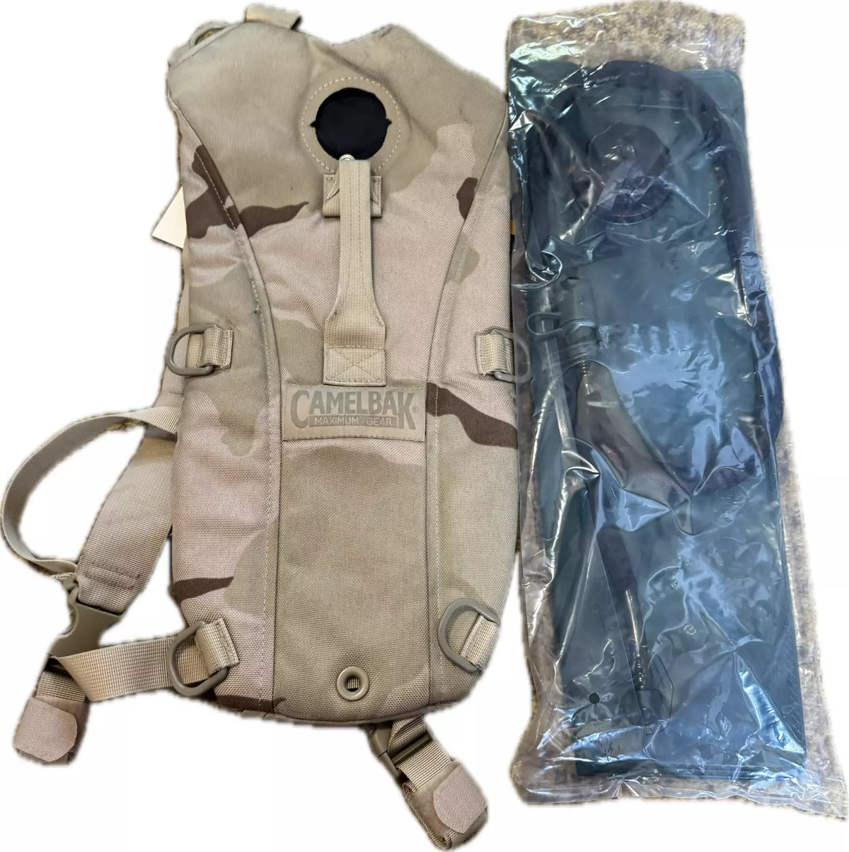 USGI Army CamelBak Desert Hydration Carrier Pack Pouch w/ NEW 100oz 3L Bladder