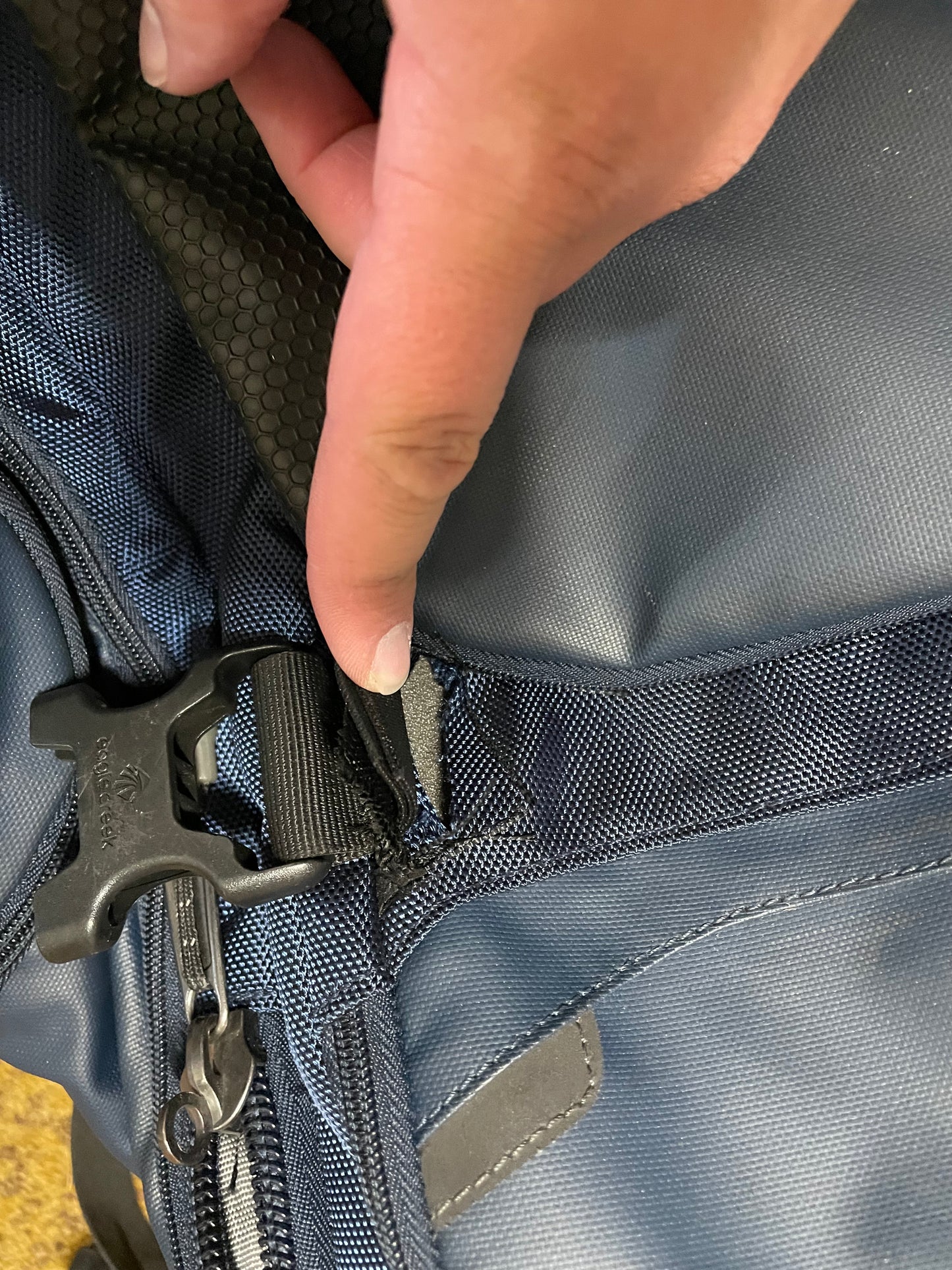 Eagle Creek Tarmac 28" Wheeled Luggage Pilot Blue #1