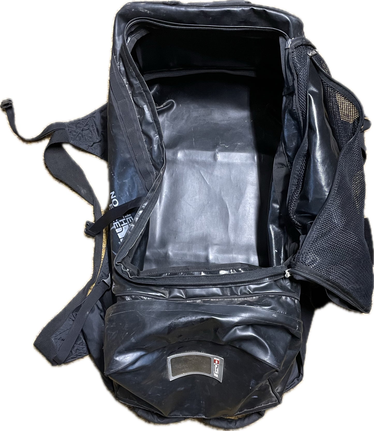 The North Face Rolling Thunder 32" Black Wheeled Rolling Bag Luggage 80L