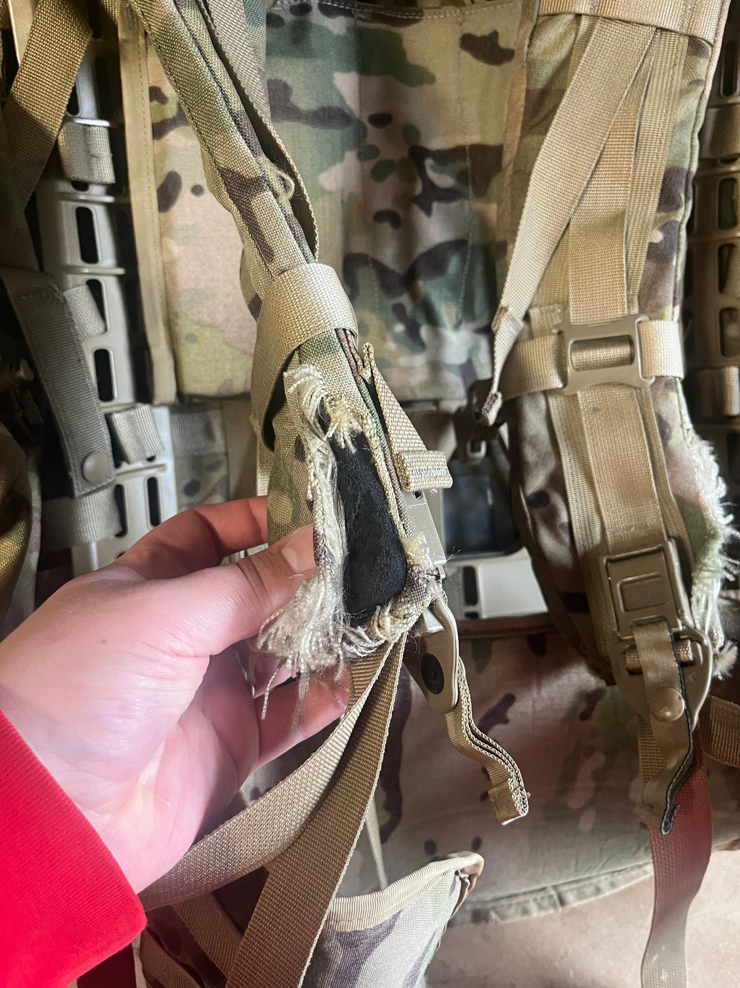 USGI MOLLE II Large Rucksack Kit Multicam w/ Sus Pouches (FAIR SHOULDER STRAPS)