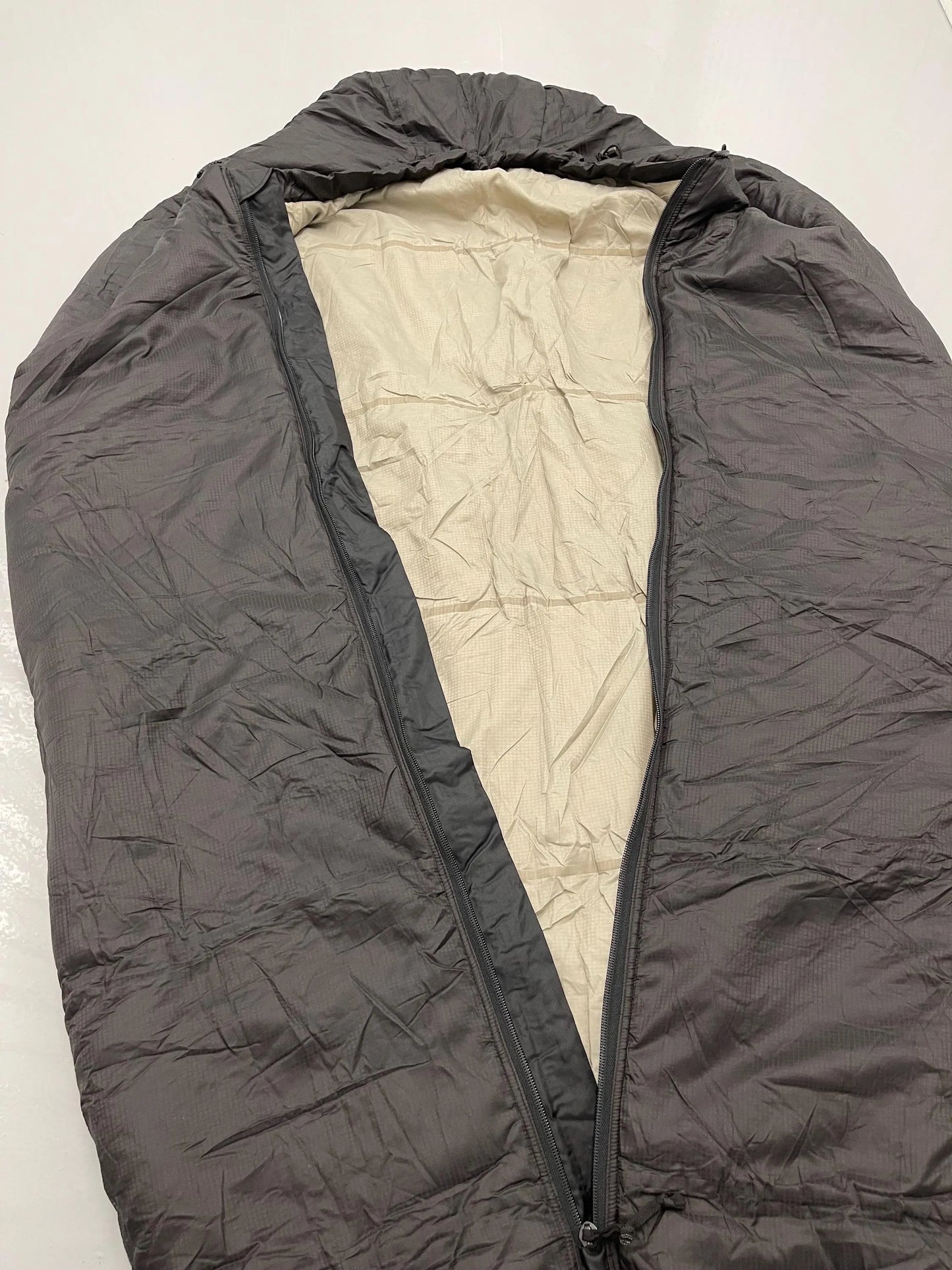 FAIR USMC Extreme Cold Weather Sleeping Bag Military NSN: 8465-01-608-7503