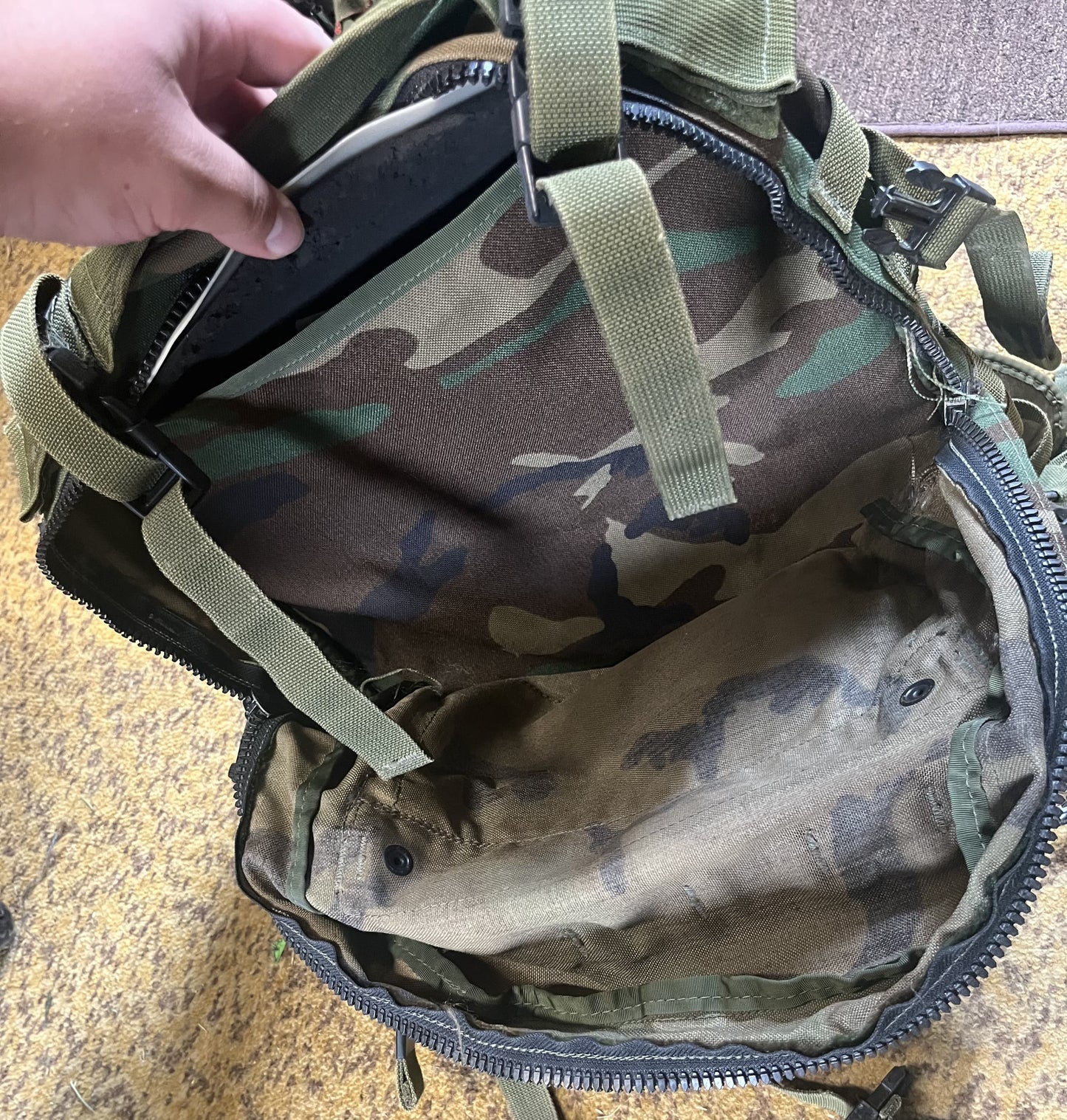 USGI SDS Woodland MOLLE II Assault Pack With Stiffener Style 4095