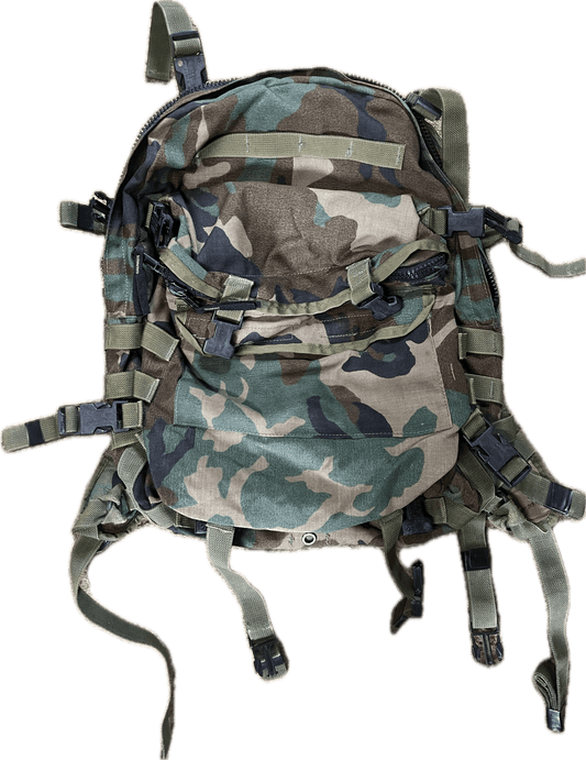 FAIR / NO STIFFENER USGI SDS Woodland MOLLE II Assault Pack Style 4095