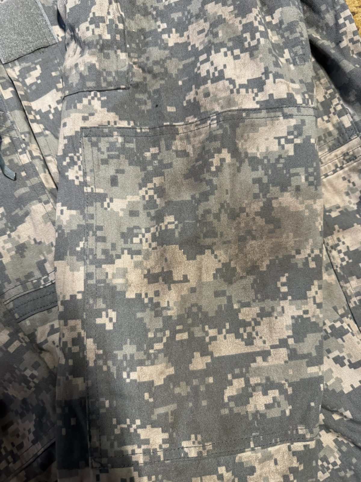 XL ACU Camo Mechanics Coveralls NSN 8415-01-534-7383