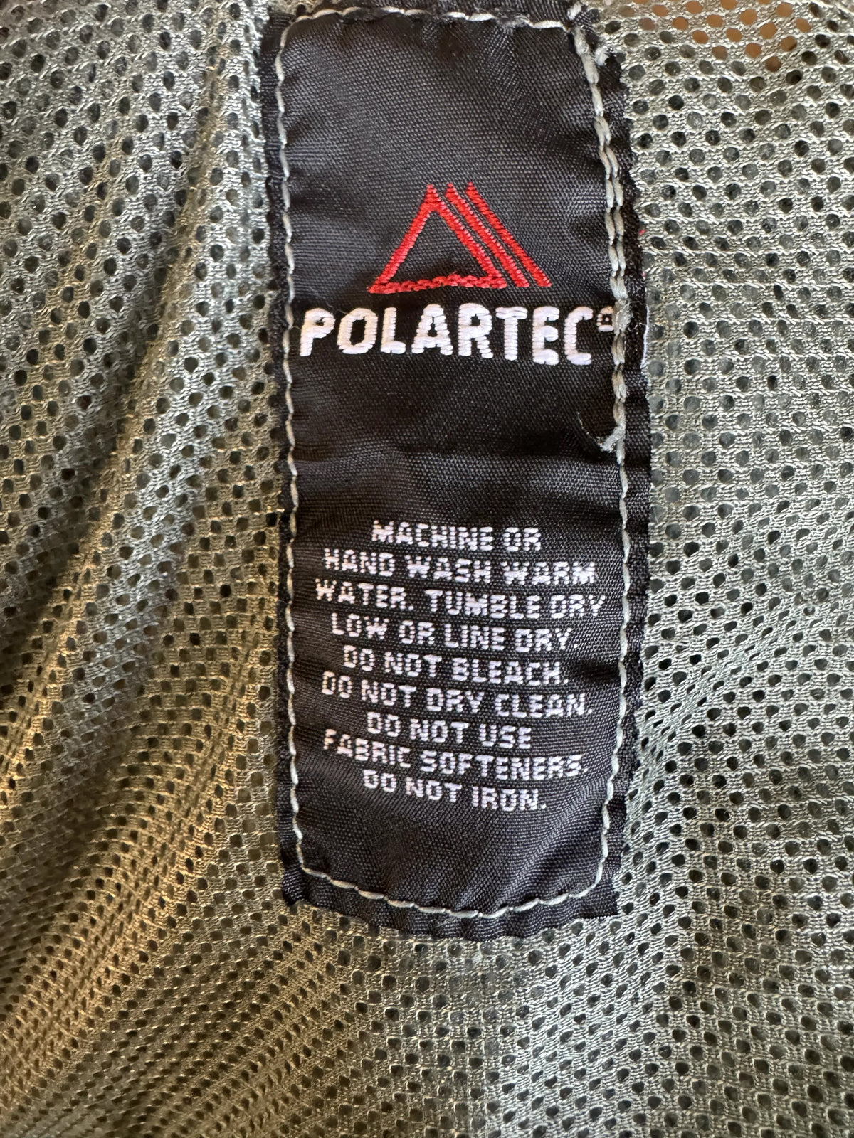 ECWS Large Long Gen 3 Polartec Foliage Green Goodwill Industries NSN: 8415-01-538-6752