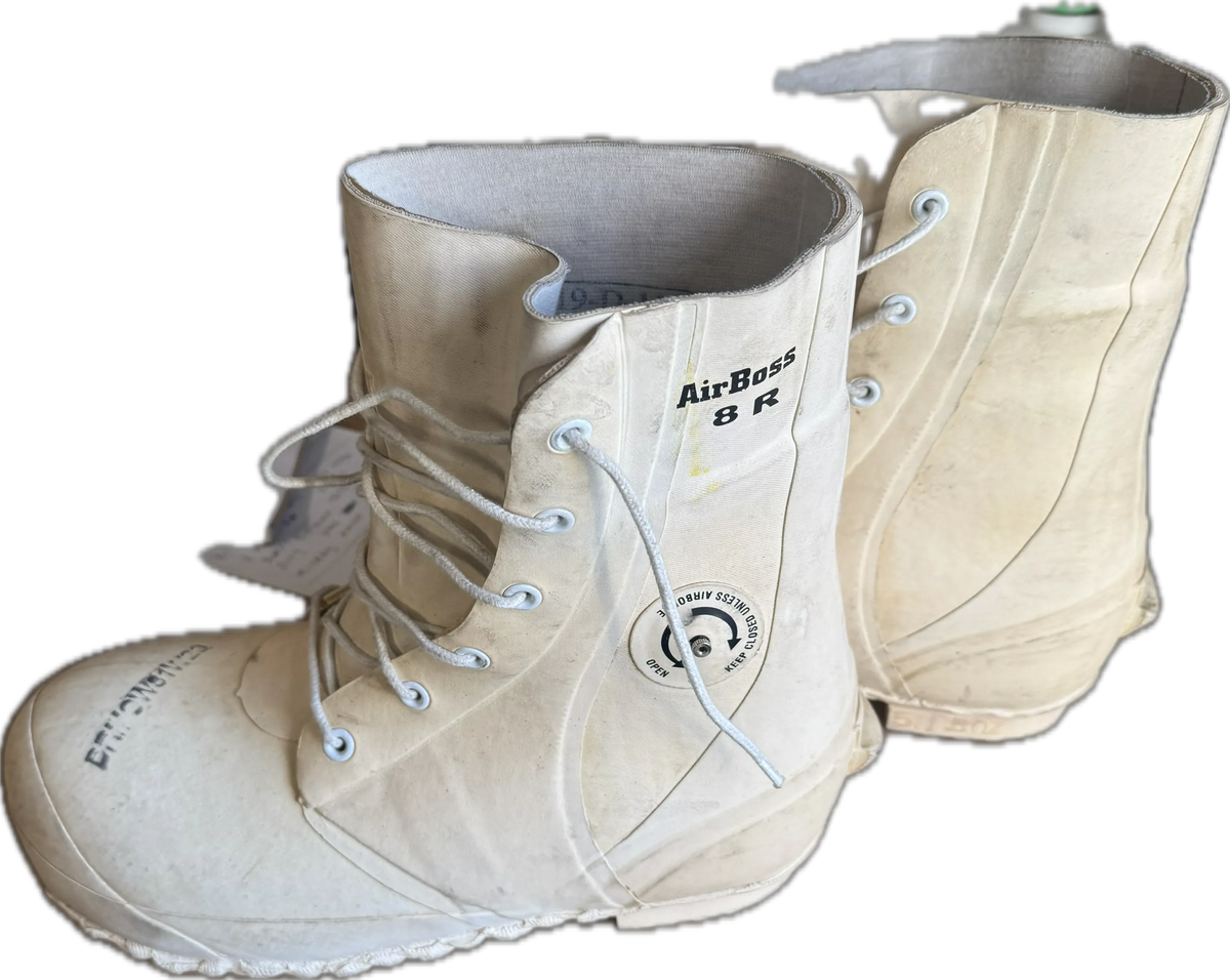 USGI Mickey Mouse/Bunny Boots Extreme Cold Vapor Barrier Boots White Size 8R