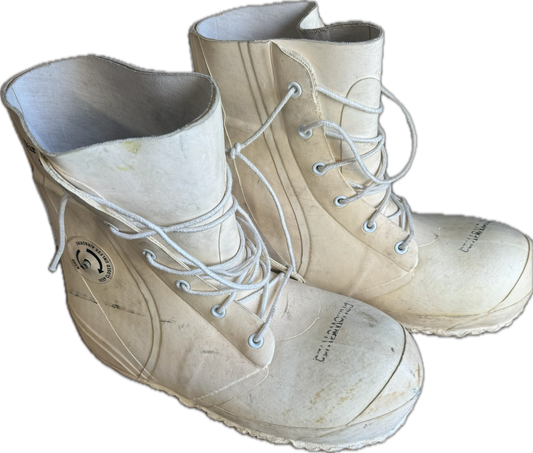 USGI Mickey Mouse/Bunny Boots Extreme Cold Vapor Barrier Boots White Size 8R